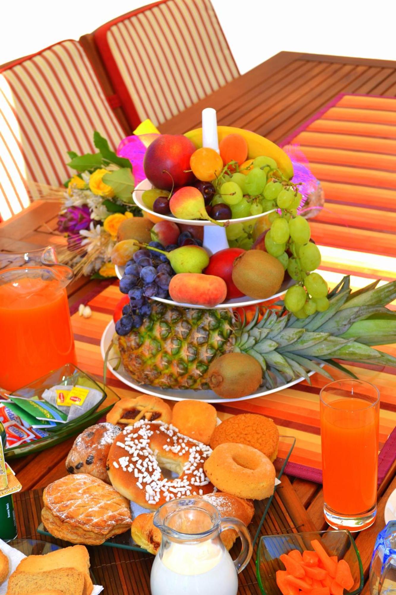 Scirocco Bed & Breakfast Чефалу Екстериор снимка